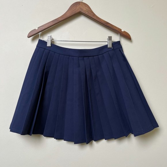 Fila x UO Cora Pleated Mini Skirt - Picture 4 of 4